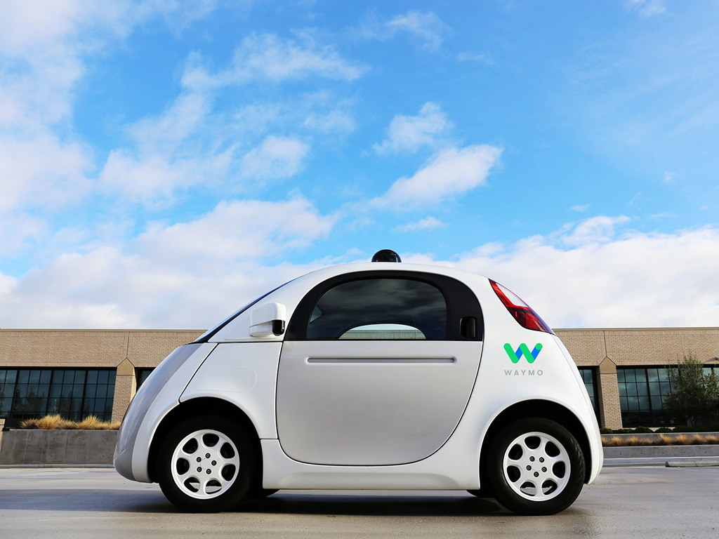 Η Waymo επιδιώκει να δοκιμάσει τα αυτοκίνητα χωρίς οδηγό στην Καλιφόρνια